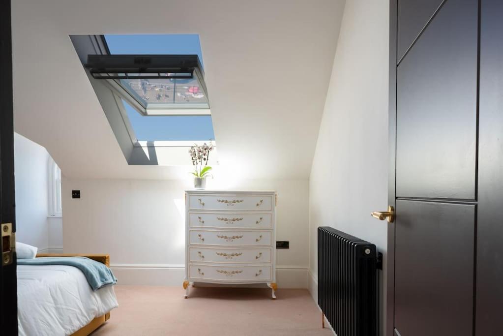Luxury Duplex Penthouse On The Beach With Panoramic Sea Views Herne Bay Exteriör bild