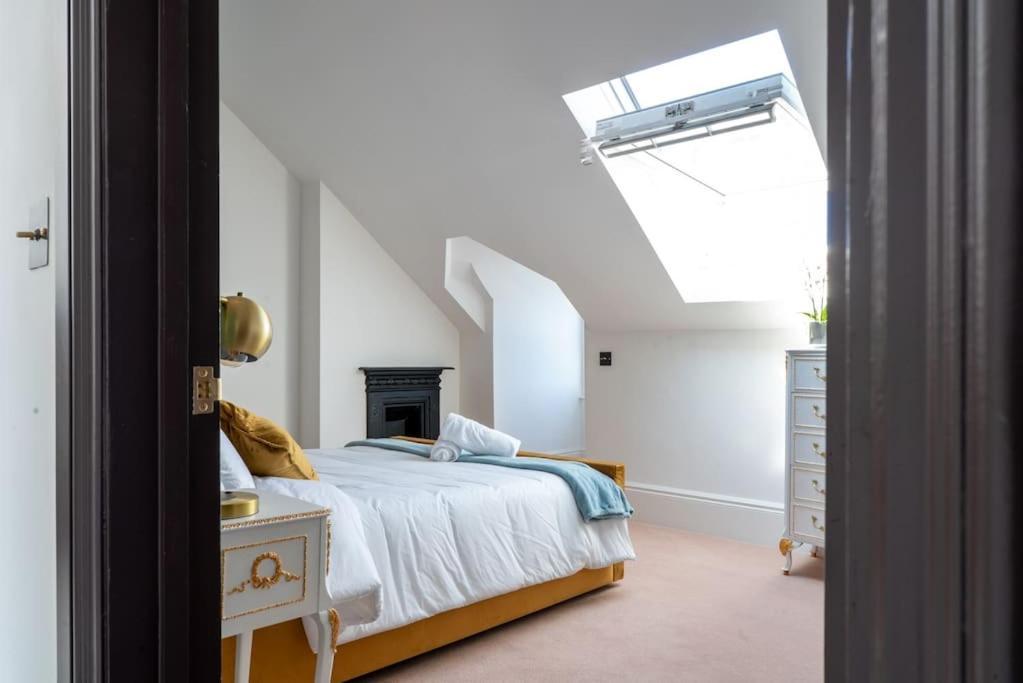 Luxury Duplex Penthouse On The Beach With Panoramic Sea Views Herne Bay Exteriör bild