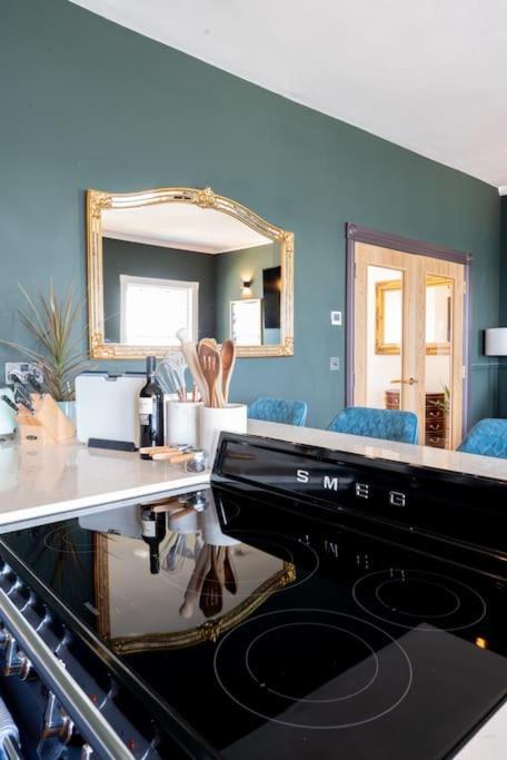 Luxury Duplex Penthouse On The Beach With Panoramic Sea Views Herne Bay Exteriör bild